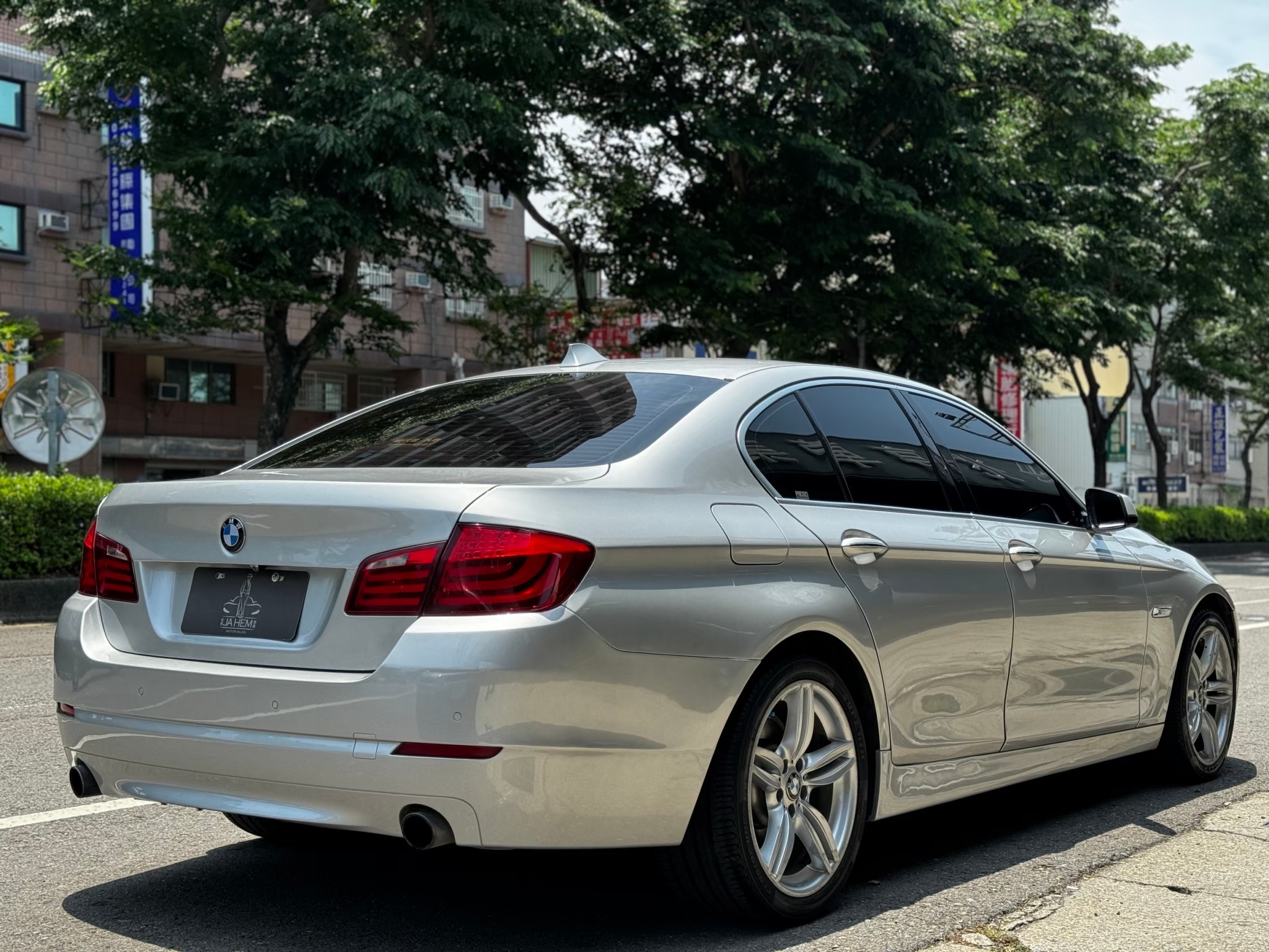 2013 寶馬Bmw Active Hybrid 5 電話：0966218569 賴：imkc9718  第14張相片