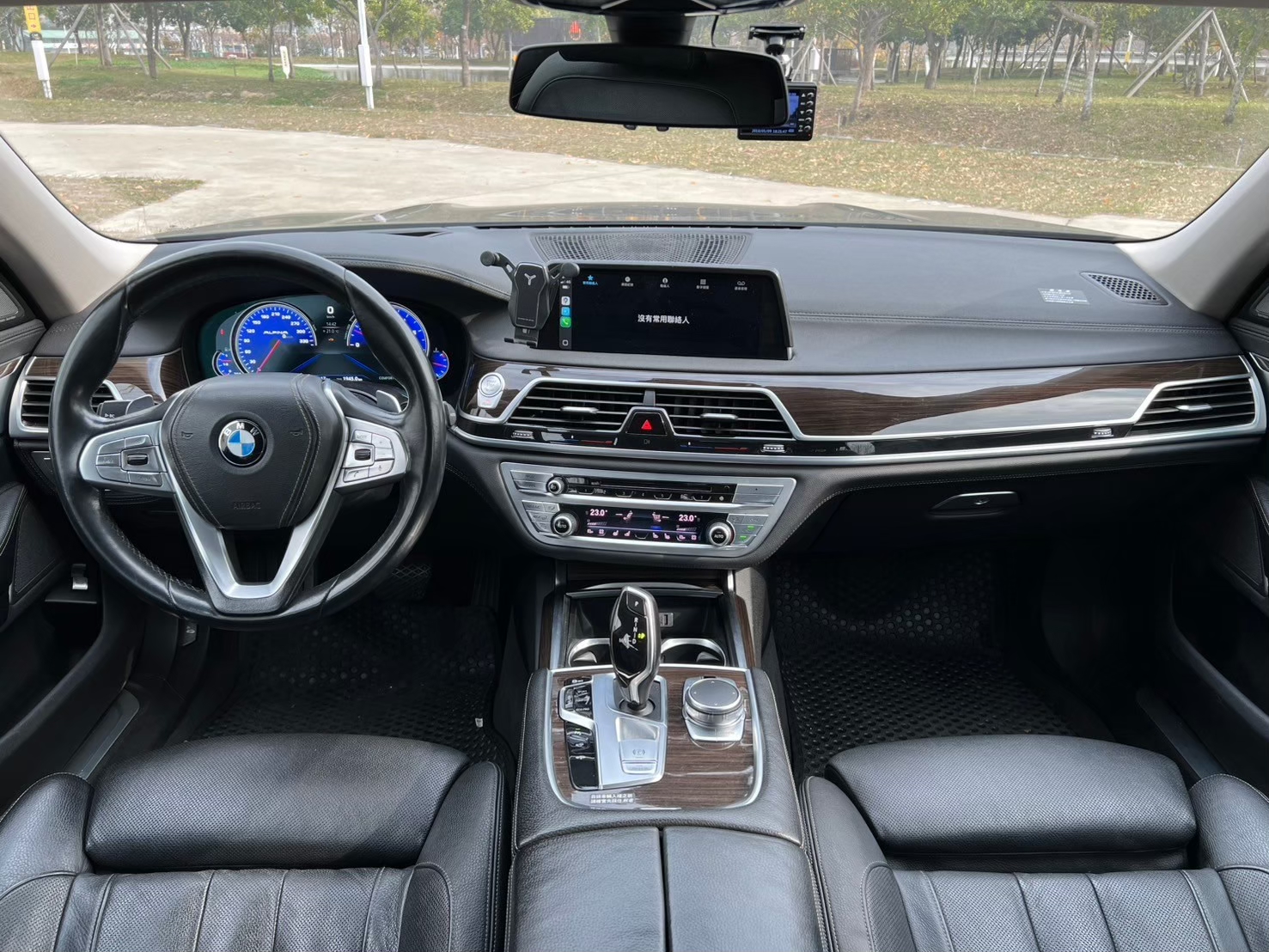 2015 寶馬 Bmw 740i 電話：0966218569 賴：imkc9718  第8張相片