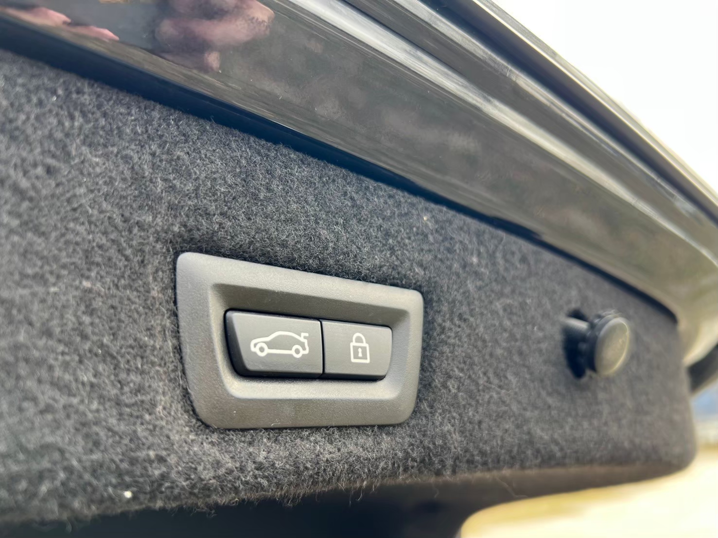 2015 寶馬 Bmw 740i 電話：0966218569 賴：imkc9718  第14張相片