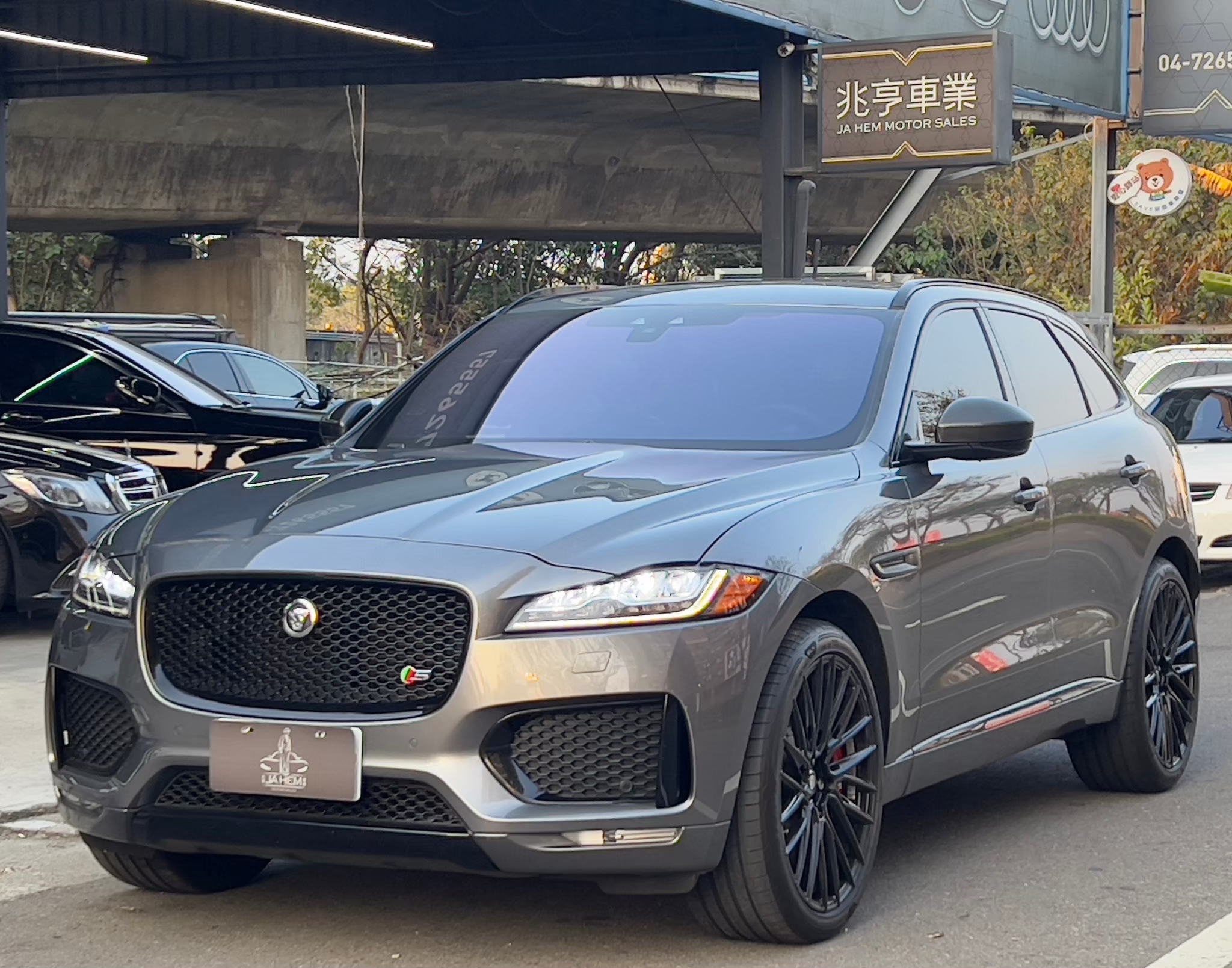 2016 捷豹 Jaguar F-Pace S 電話：0966218569 賴：imkc9718  第1張相片