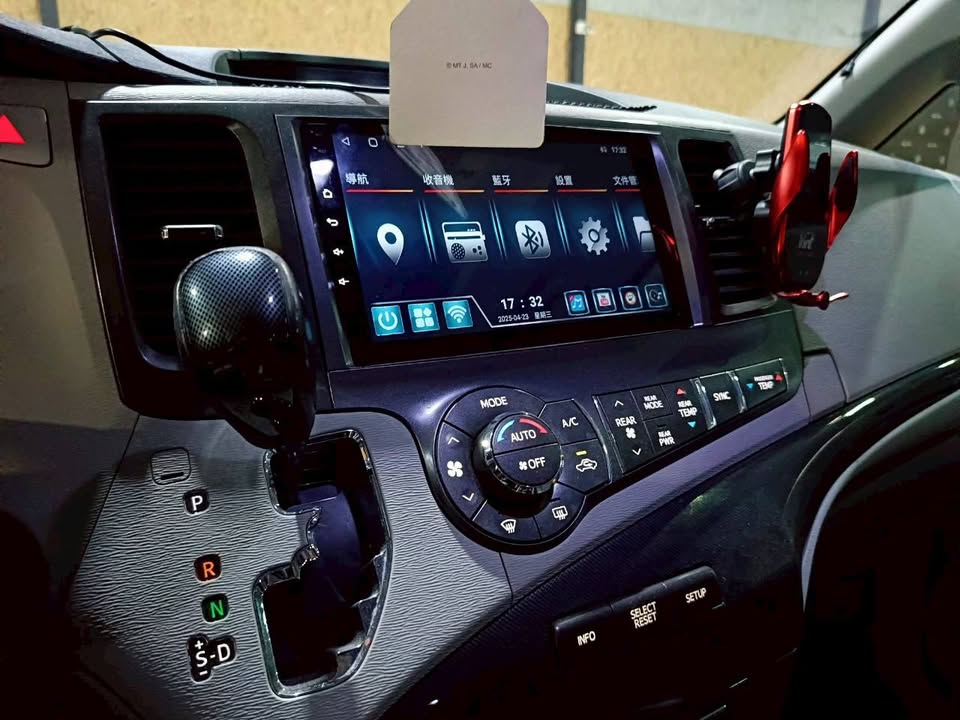 2013 豐田 Toyota Sienna 電話：0966218569 賴：imkc9718  第4張相片