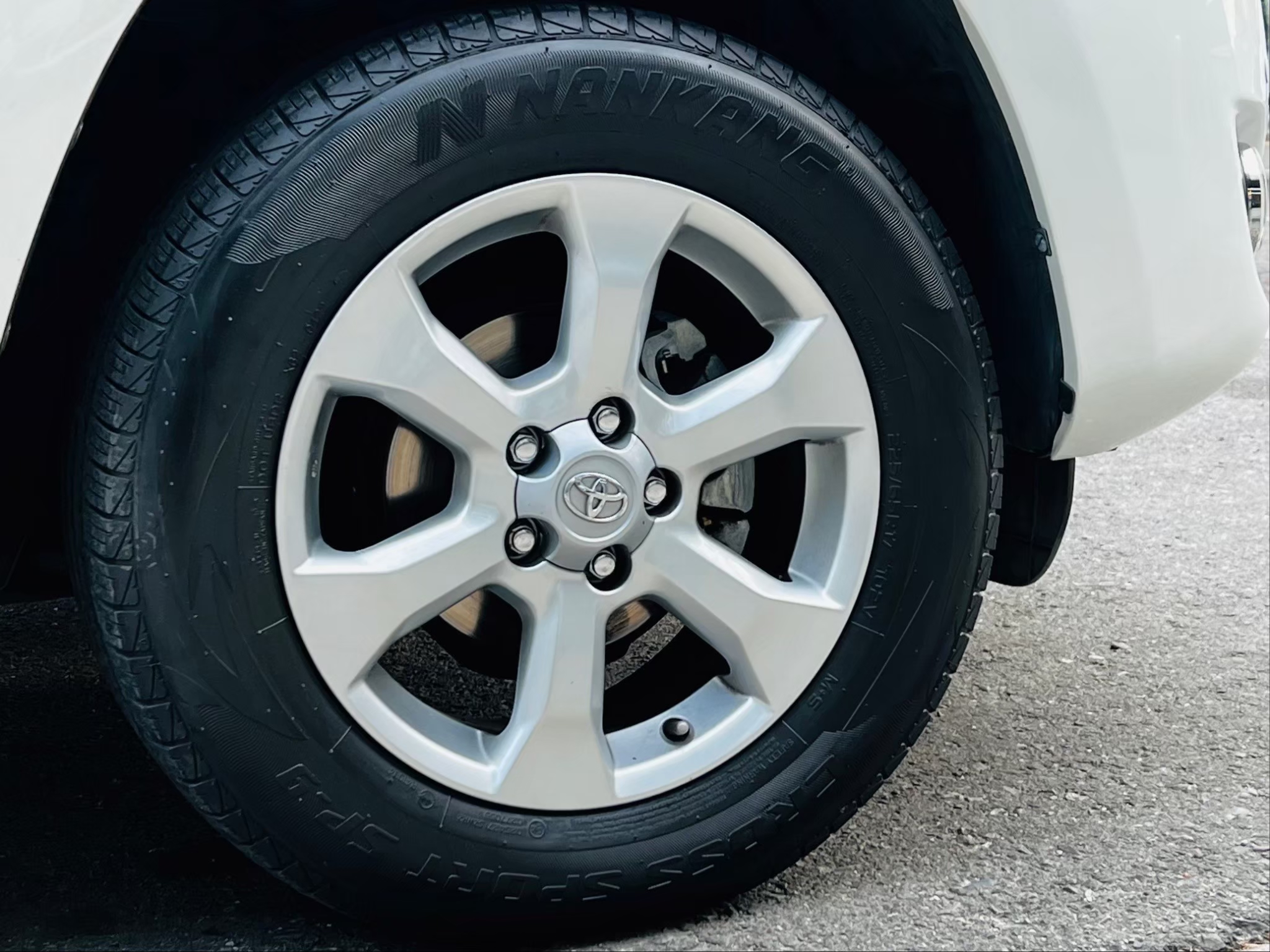 2011 豐田 Toyota RAV4 電話：0966218569 賴：imkc9718  第16張相片