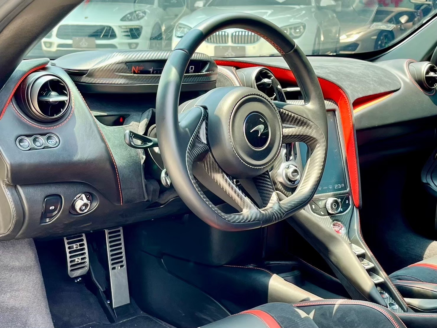 2019 麥拉倫 Mclaren 720 S 全台最便宜原版認證 電話0666218569 賴：imkc9718  第11張相片