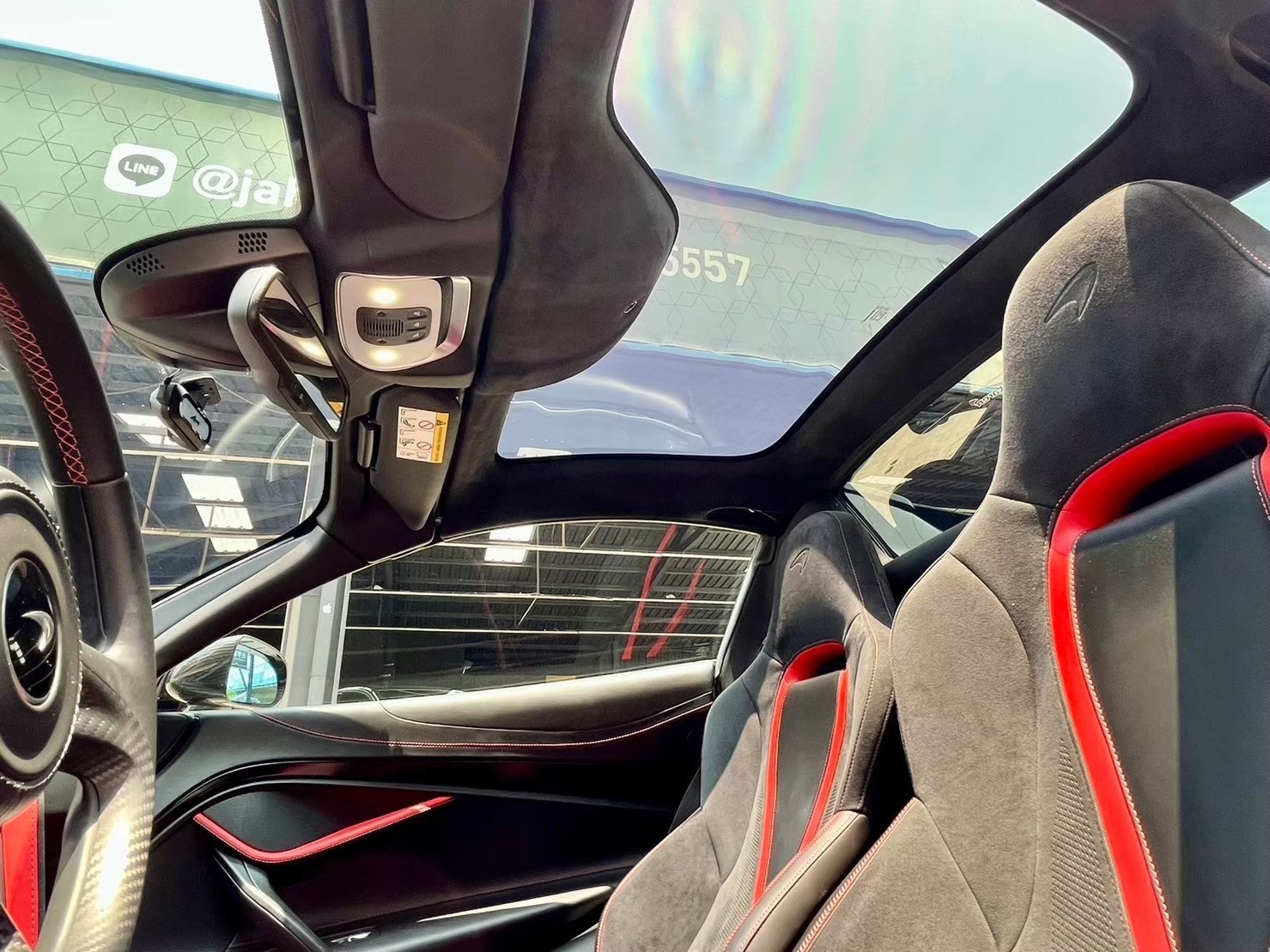 2019 麥拉倫 Mclaren 720 S 全台最便宜原版認證 電話0666218569 賴：imkc9718  第12張相片