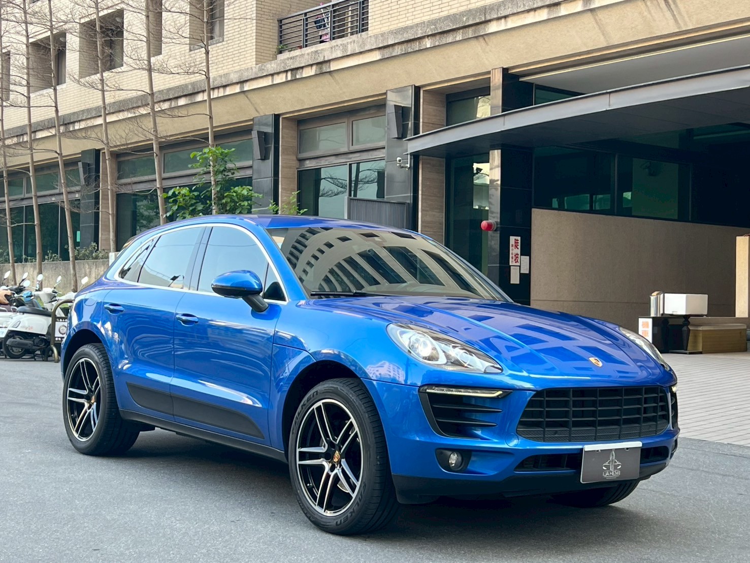 2017 保時捷 Porsche Macan 電話：0966218569 賴：imkc9718  第1張相片