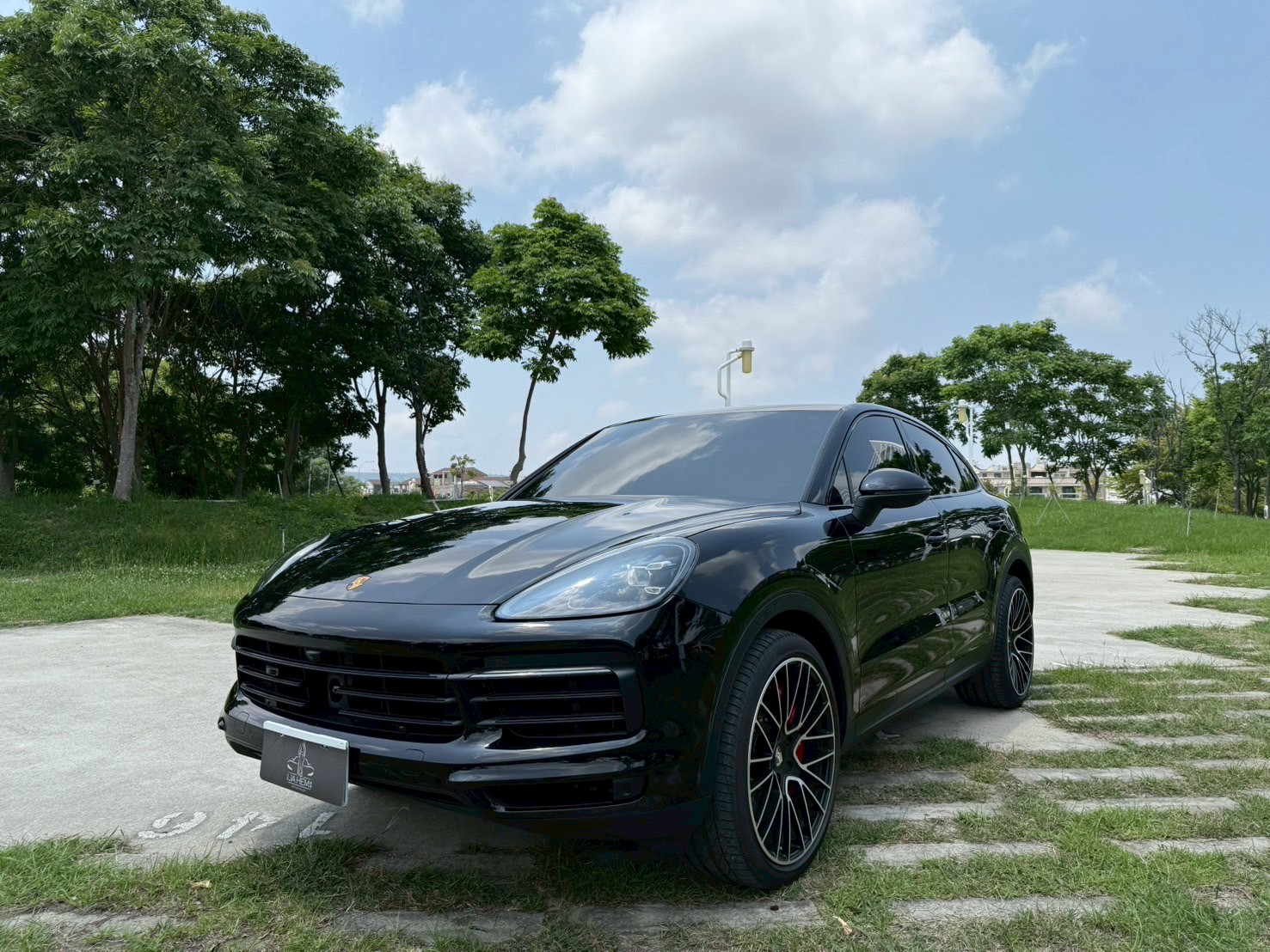 2022 保時捷 Porsche Cayenne Coupe 電話：0966218569 賴：imkc9718  第1張相片