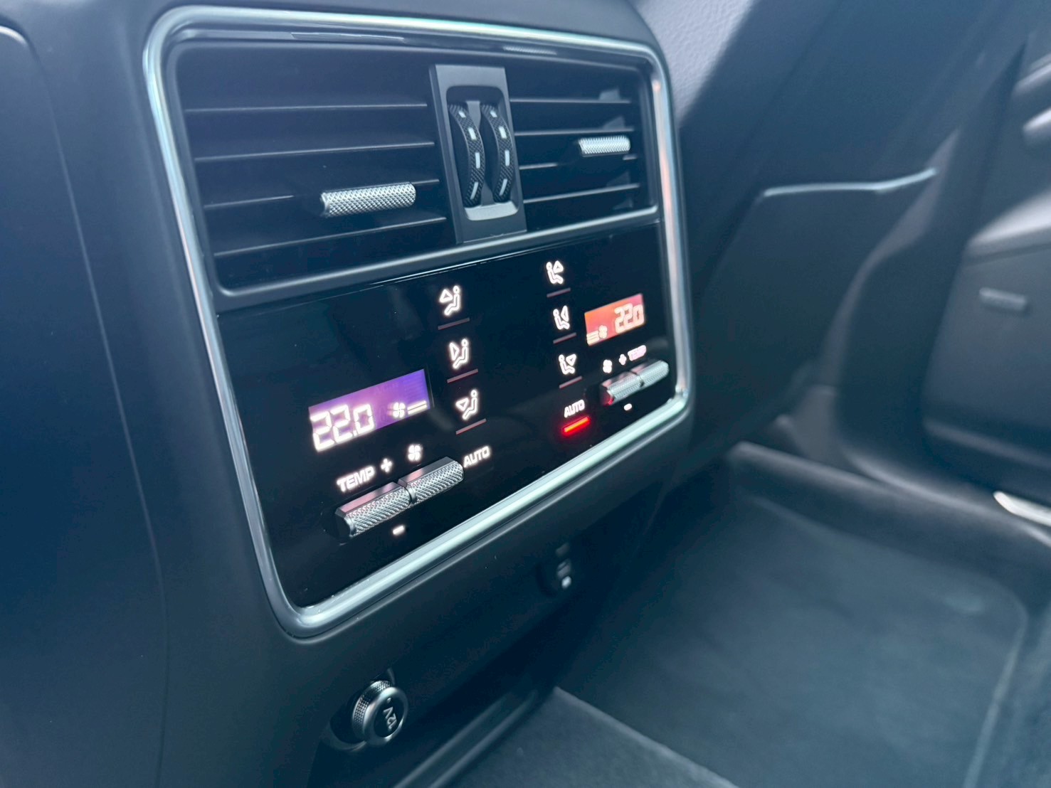 2022 保時捷 Porsche Cayenne Coupe 電話：0966218569 賴：imkc9718  第15張相片