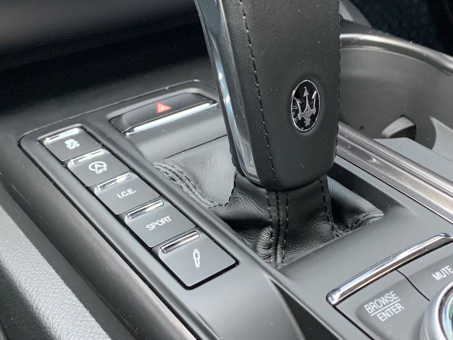 2021 瑪莎拉蒂 Maserati Ghibli MHEV Gransport 電話：0966218569 賴：imkc9718  第7張相片