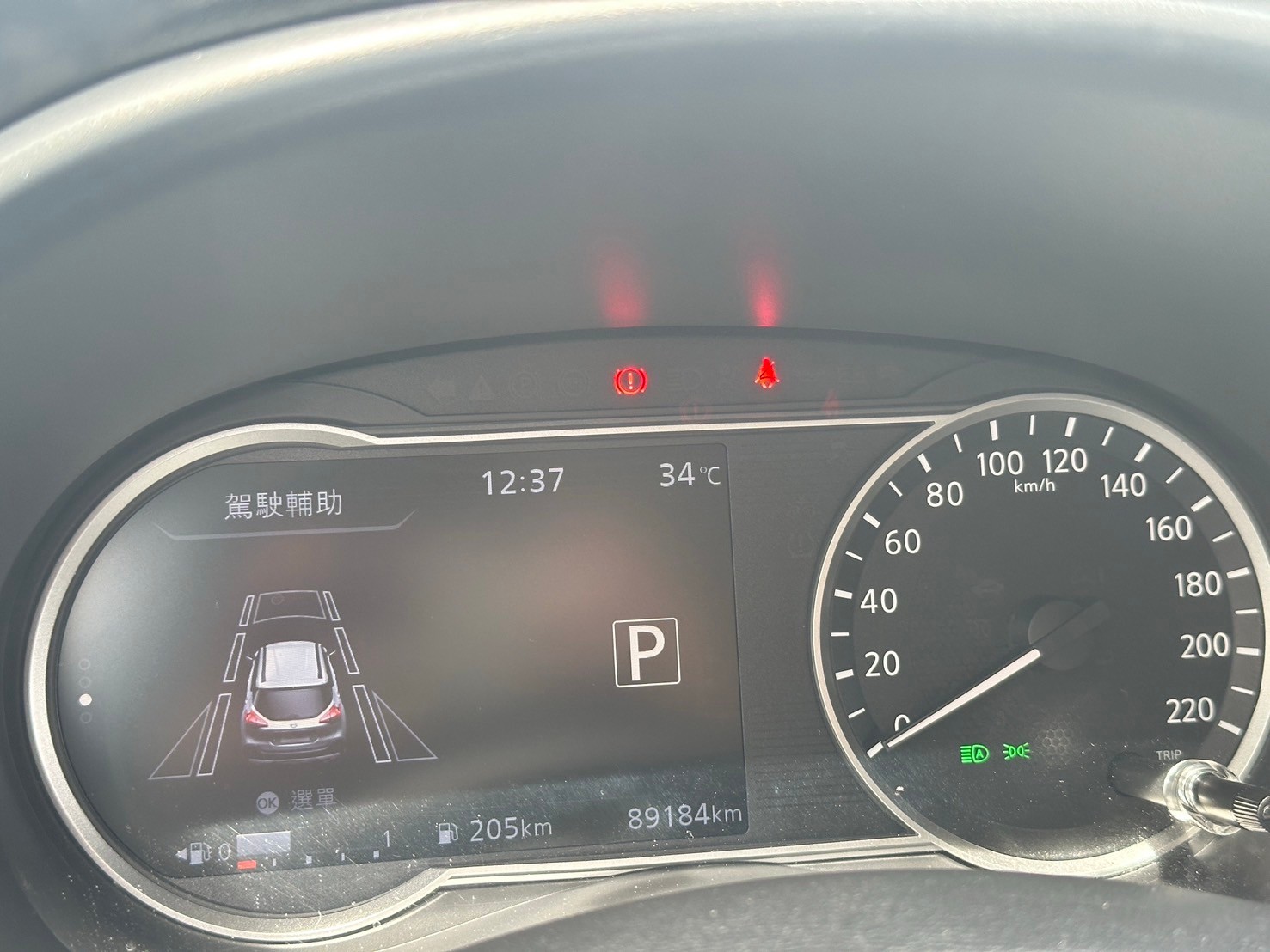 2019日產 KICKS 棕色 1.5 小家庭系列款  第5張相片