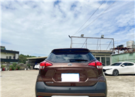 2019日產 KICKS 棕色 1.5 小家庭系列款  第12張縮圖