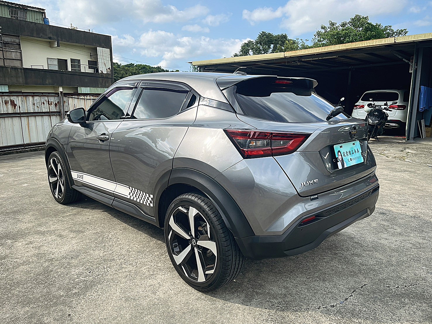 2021 日產 JUKE 1.0駕趣享樂版環景影像系統 電話:0963070555同LINE  第15張相片