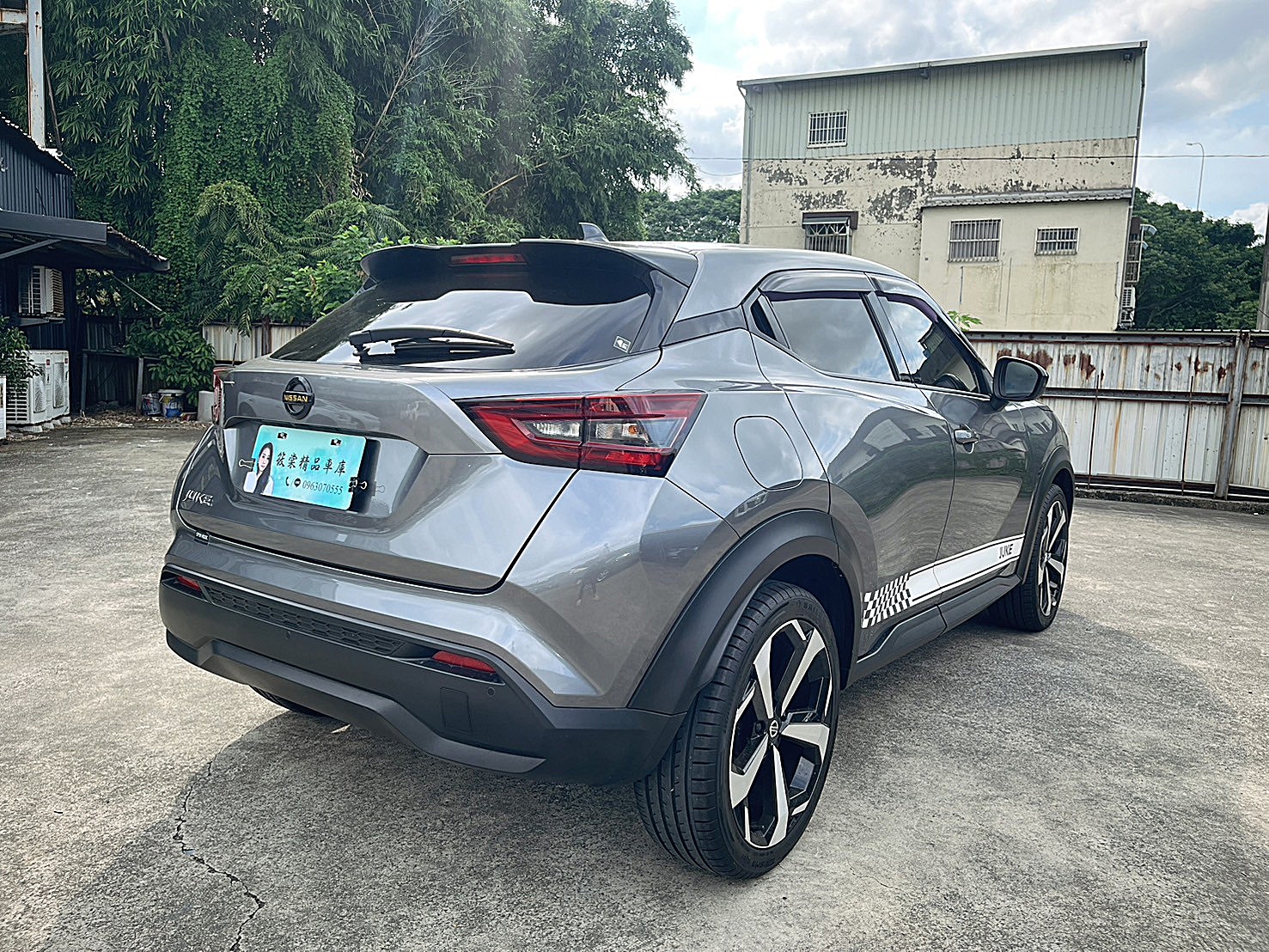 2021 日產 JUKE 1.0駕趣享樂版環景影像系統 電話:0963070555同LINE  第16張相片