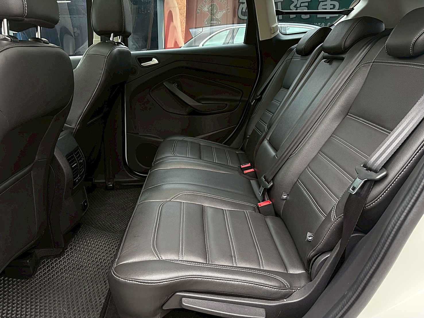 Ford KugaEcoBoost 245 CP360旗艦型 四輪驅動 電話:0963070555同LINE  第14張相片