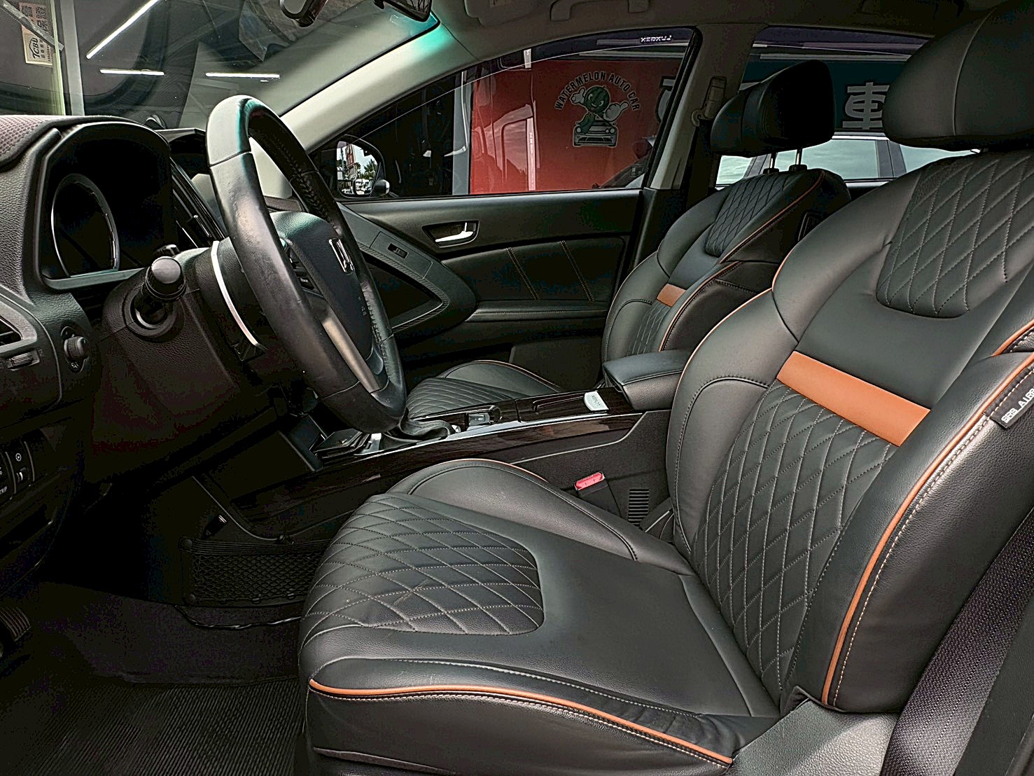 2015 Luxgen U6 Turbo ECO Hyper 2.0旗艦型  第12張相片