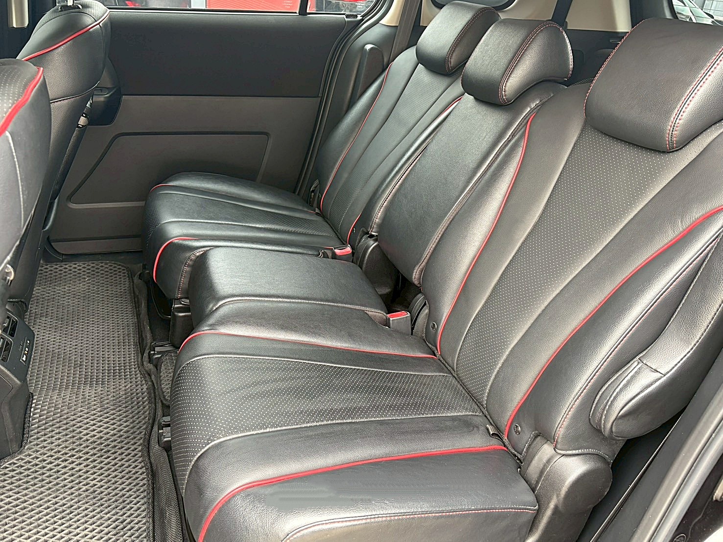 MAZDA 馬5頂級影音旗艦型 雙電動滑門 7人座電話:0963070555同line  第13張相片