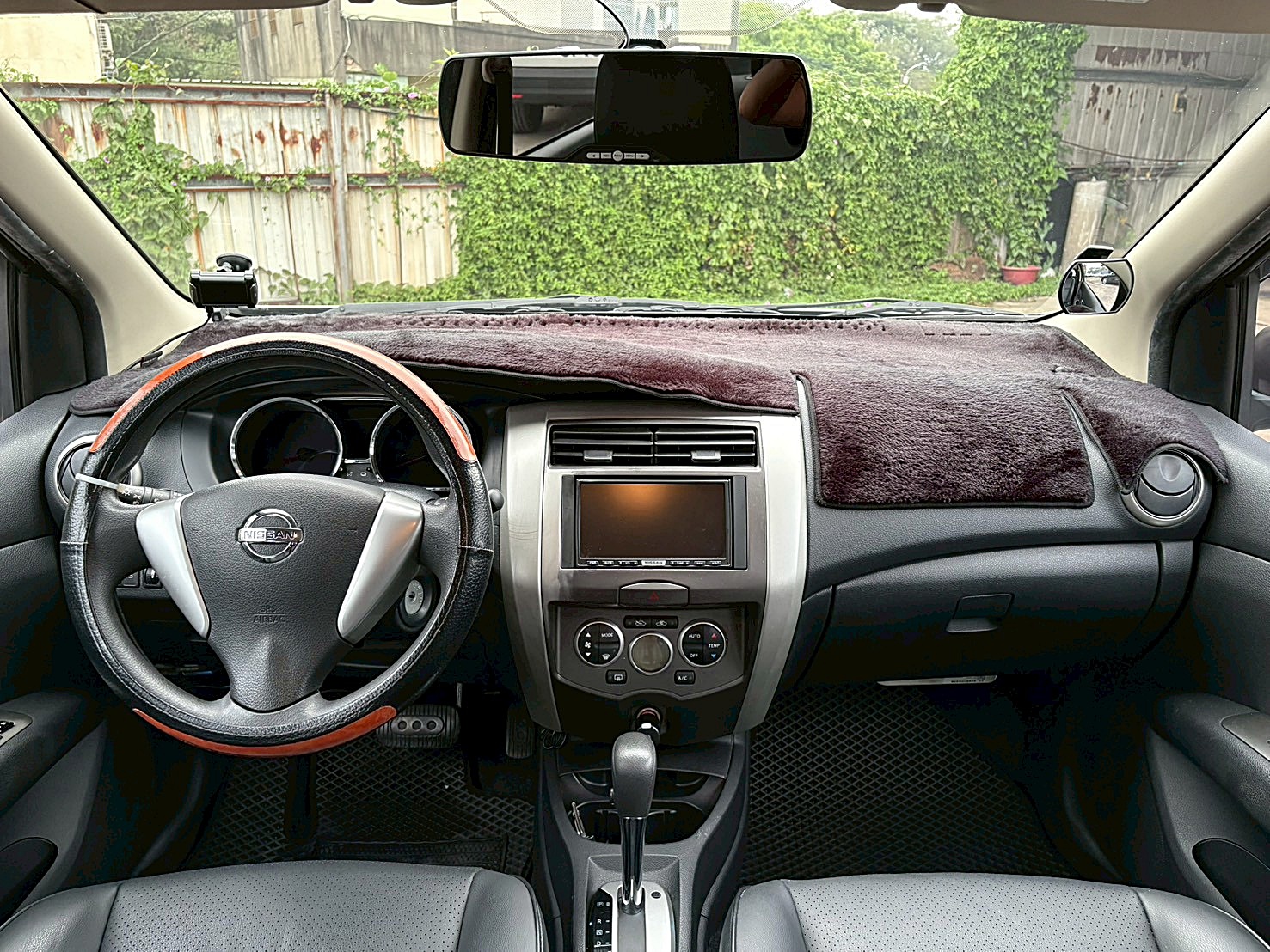 2016Nissan Livina 豪華版 原廠保養 電話:0963070555同LINE  第3張相片