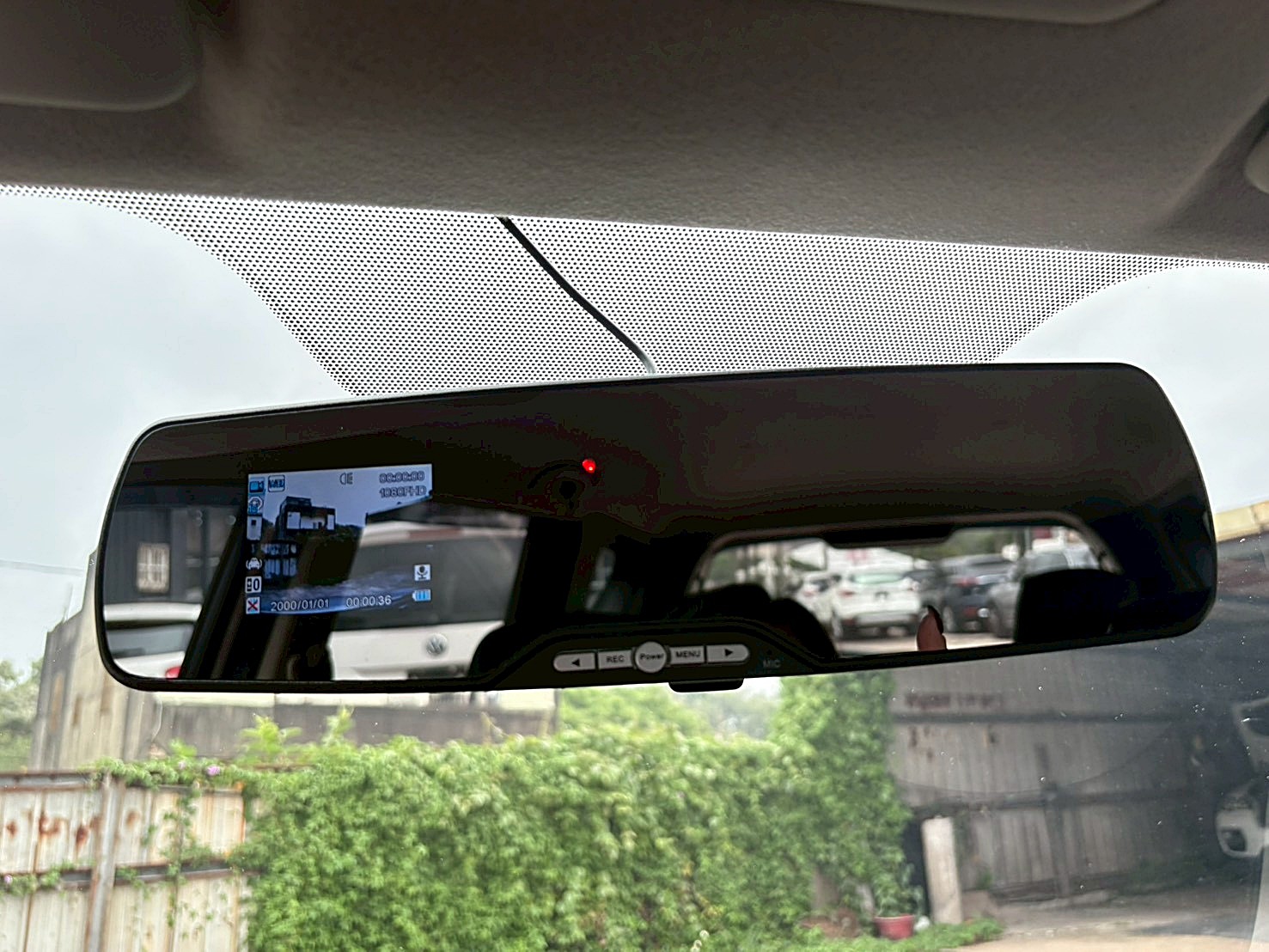 2016Nissan Livina 豪華版 原廠保養 電話:0963070555同LINE  第8張相片