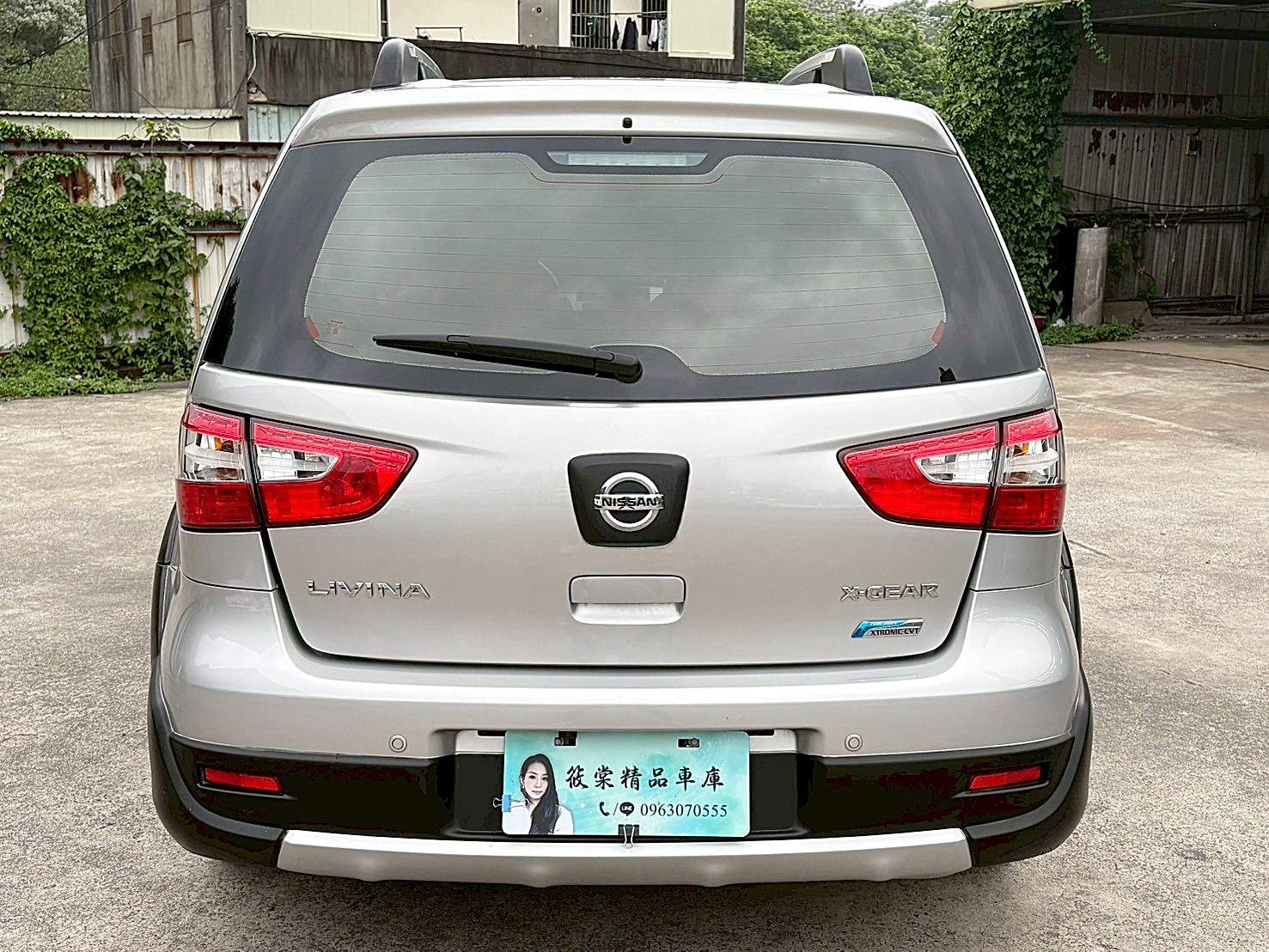 2016Nissan Livina 豪華版 原廠保養 電話:0963070555同LINE  第15張相片