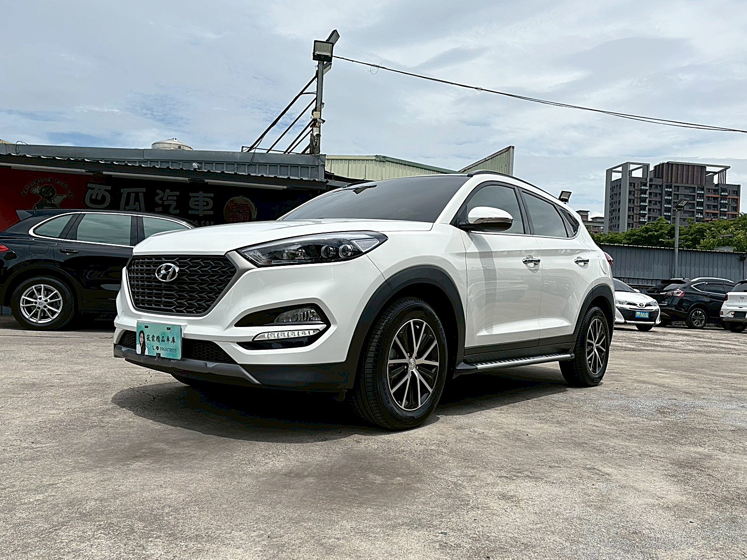 2018 HYUNDA TUCSON 尊貴Turbo 原廠保養 盲點 電話:0963070555同LINE  第1張相片