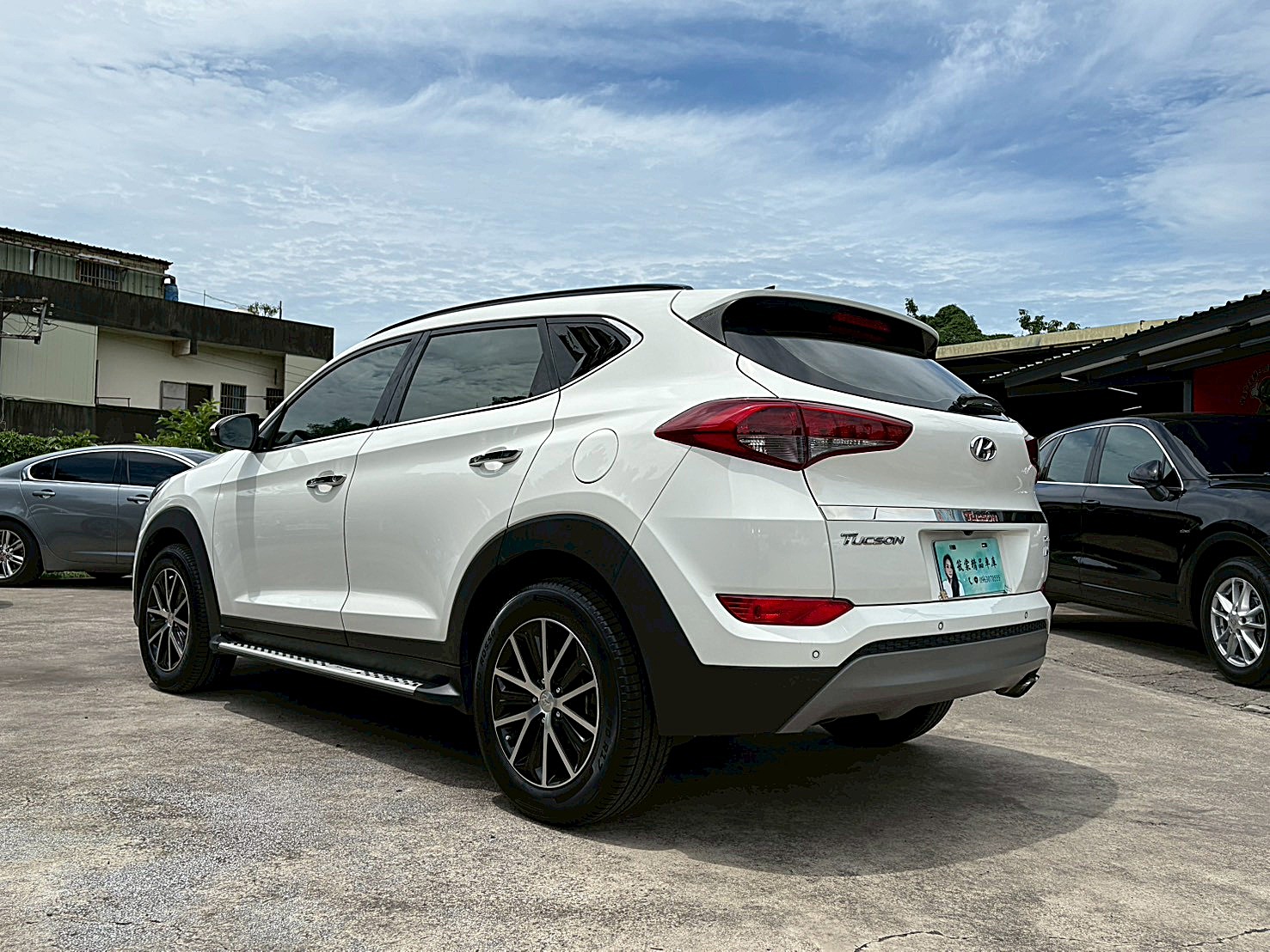 2018 HYUNDA TUCSON 尊貴Turbo 原廠保養 盲點 電話:0963070555同LINE  第16張相片