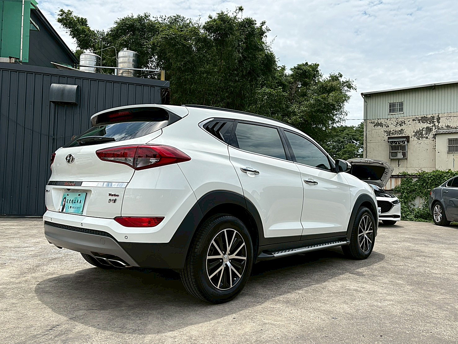 2018 HYUNDA TUCSON 尊貴Turbo 原廠保養 盲點 電話:0963070555同LINE  第17張相片