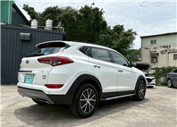2018 HYUNDA TUCSON 尊貴Turbo 原廠保養 盲點 電話:0963070555同LINE  第17張縮圖