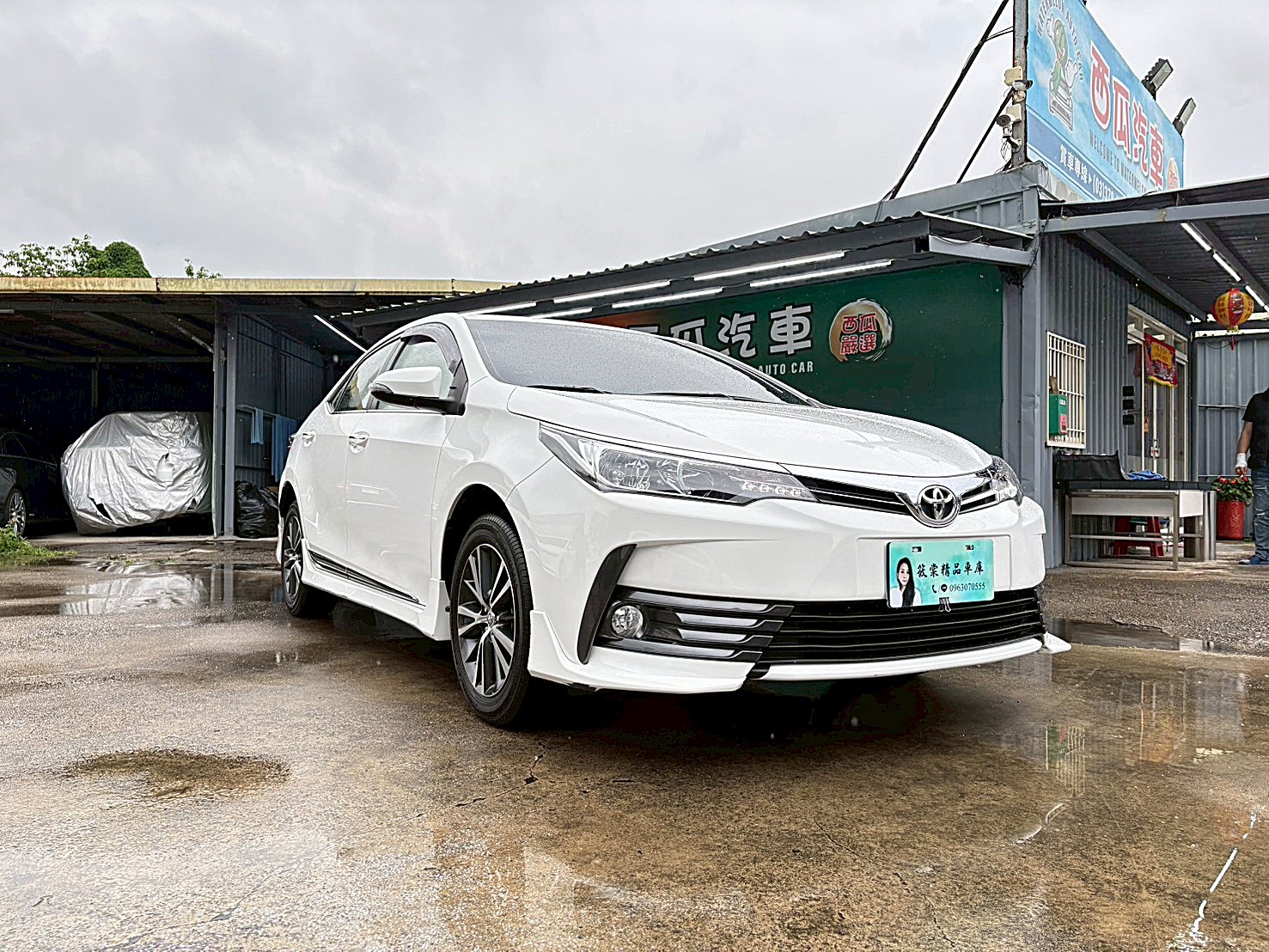 2018Toyota Corolla Altis 豪華版 原廠保養 CarPlay 電話:09636070555同LINE  第4張相片