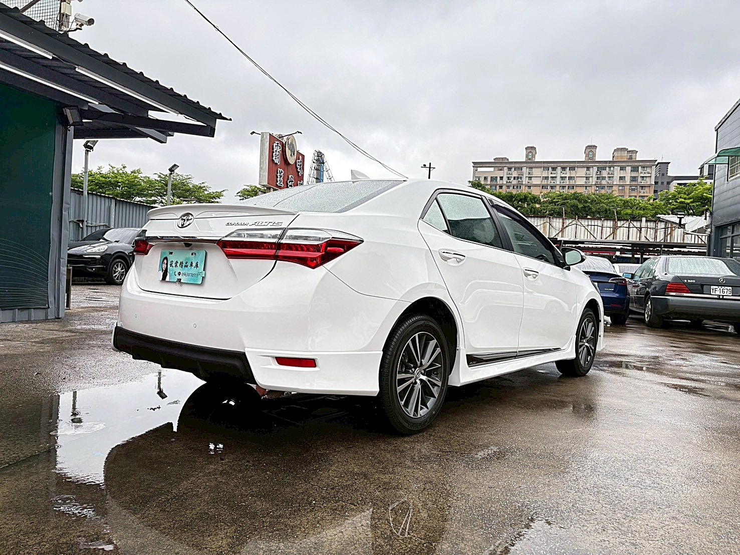 2018Toyota Corolla Altis 豪華版 原廠保養 CarPlay 電話:09636070555同LINE  第16張相片
