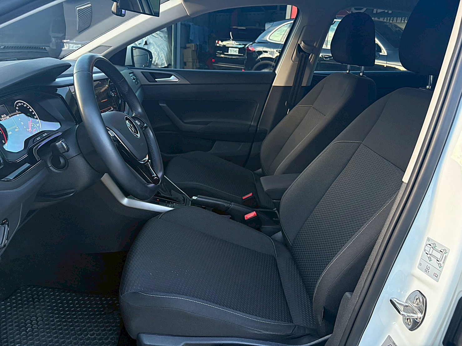 2021VOLKSWAGEN POLO230TSI智能特仕版1.0 電話:0963070555同LINE  第13張相片