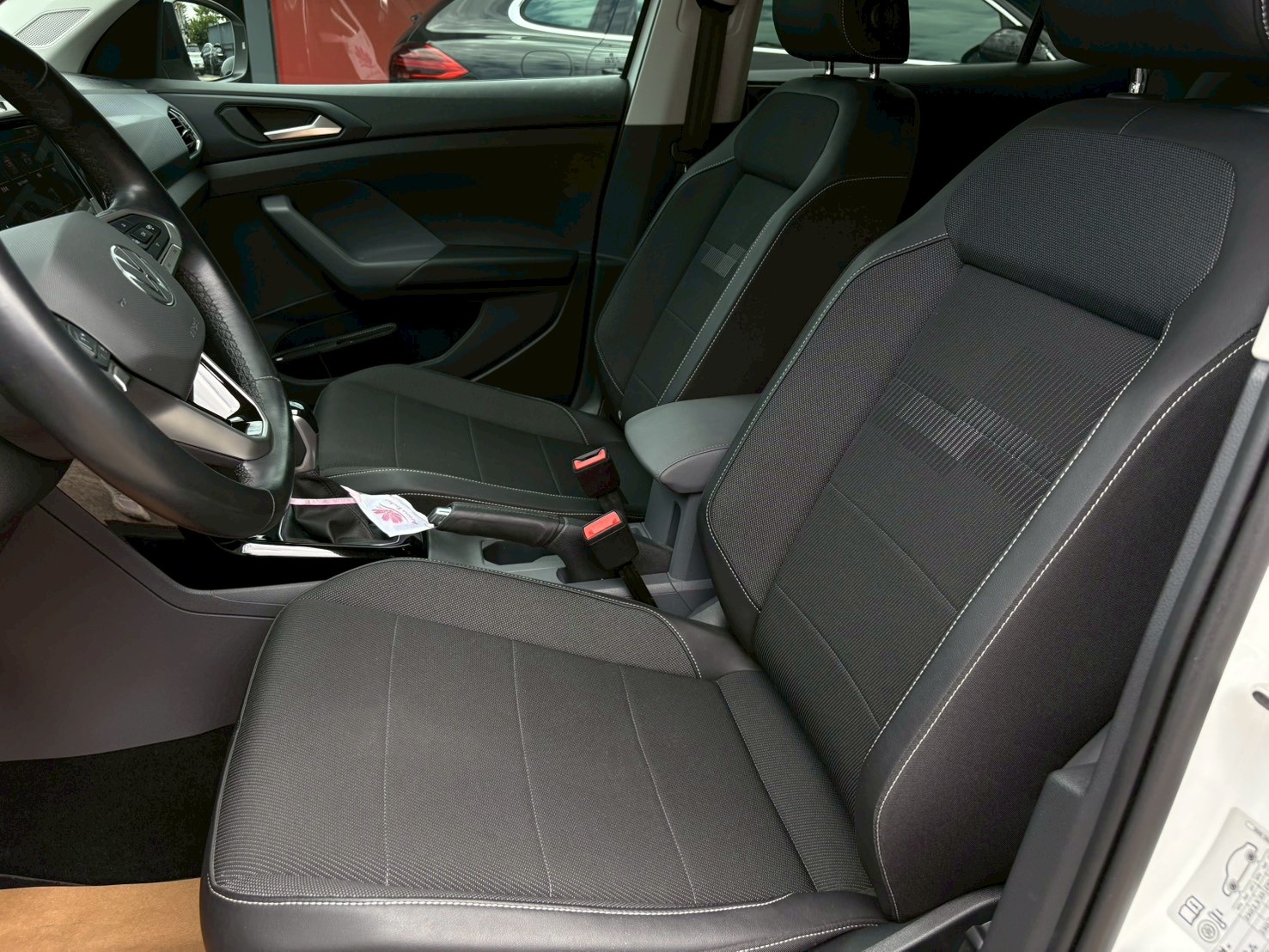 2021 Volkswagen T-Cross 230 TSI Style Design1.0 電話:0963070555  第17張相片