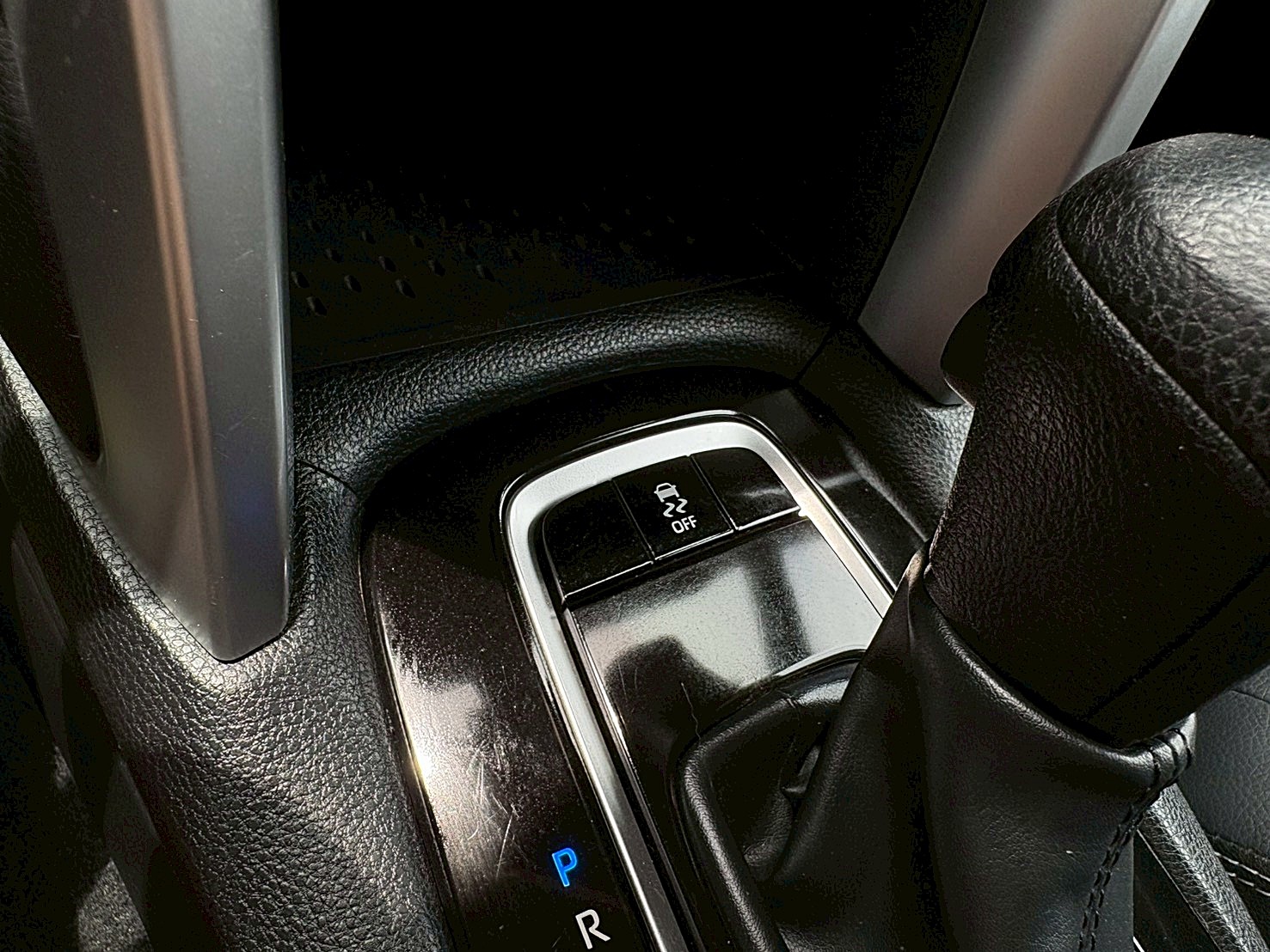 2022TOYOTA  Corolla Cross豪華版原廠保養 原版件ACC主動跟車電話:0963070555同LINE  第10張相片