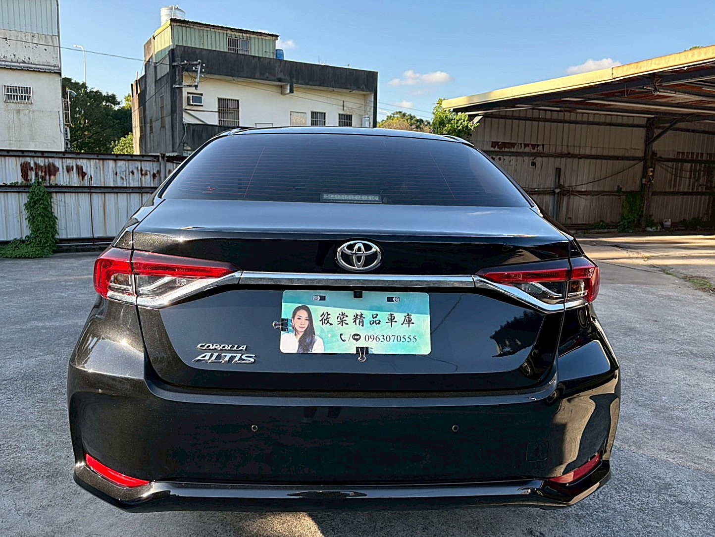 2022TOYOTA ALTIS1.8升級豪華版里程1萬 IKEY可怠速不熄火下車鎖門 電話:0963070555同LINE  第17張相片