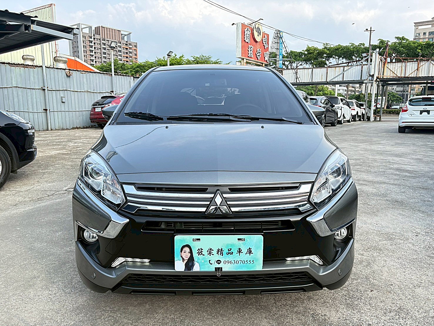 Mitsubishi Colt Plus 輕鬆型 里程2萬 原廠保養 CARPLAY電動尾門 電話:0963070555同LINE  第2張相片