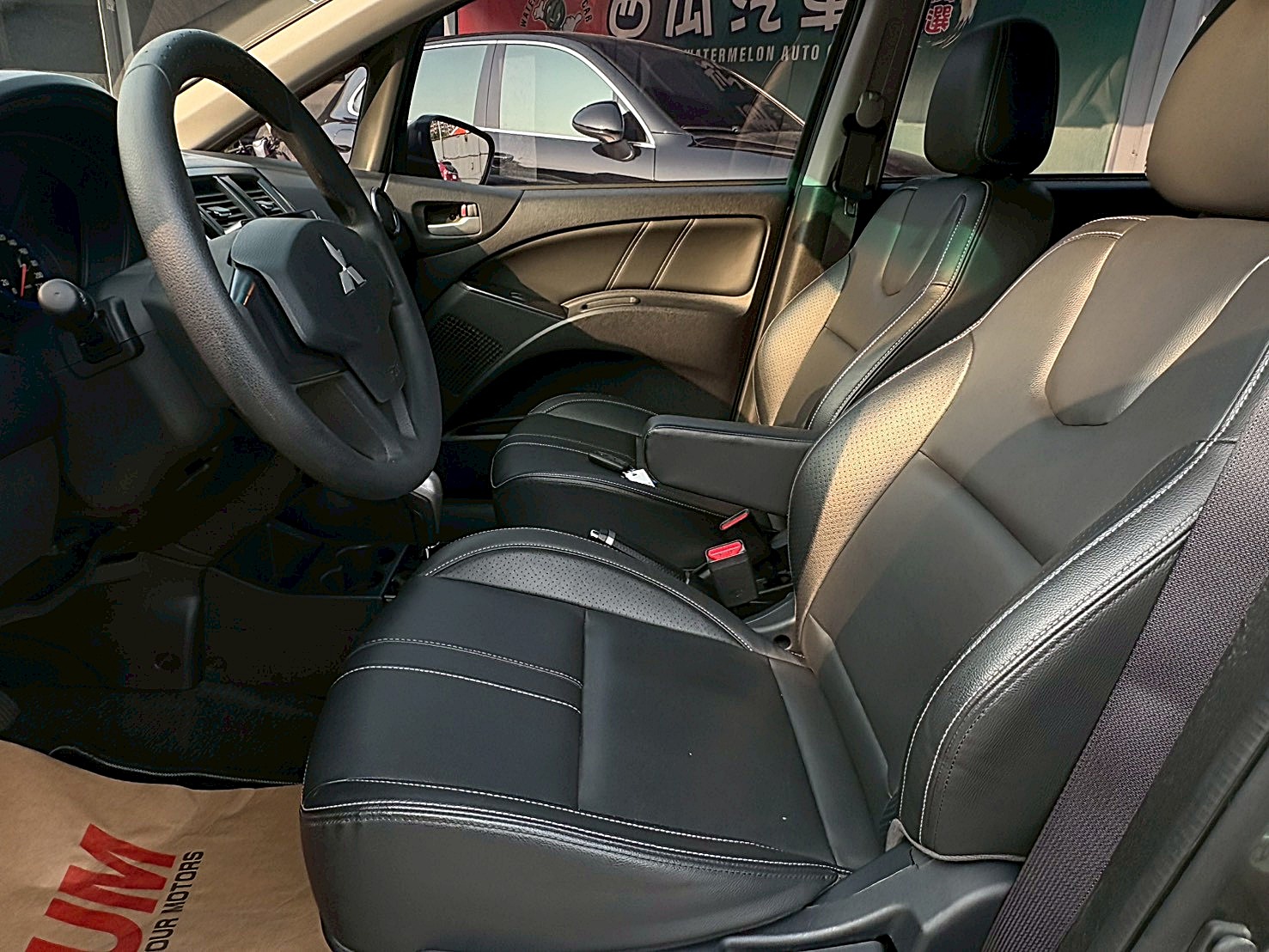 Mitsubishi Colt Plus 輕鬆型 里程2萬 原廠保養 CARPLAY電動尾門 電話:0963070555同LINE  第11張相片