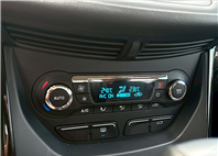 2015FORD KUGA1.6 白色時尚經典型 只跑9.9萬 電話:0963070555同LINE  第11張縮圖