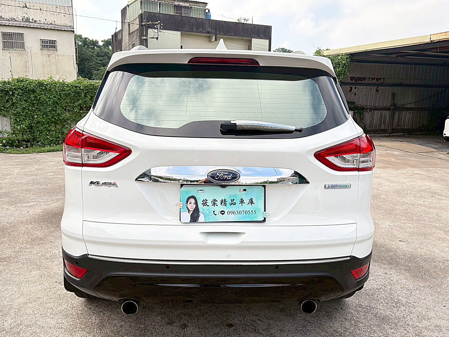 2015FORD KUGA1.6 白色時尚經典型 只跑9.9萬 電話:0963070555同LINE  第18張相片