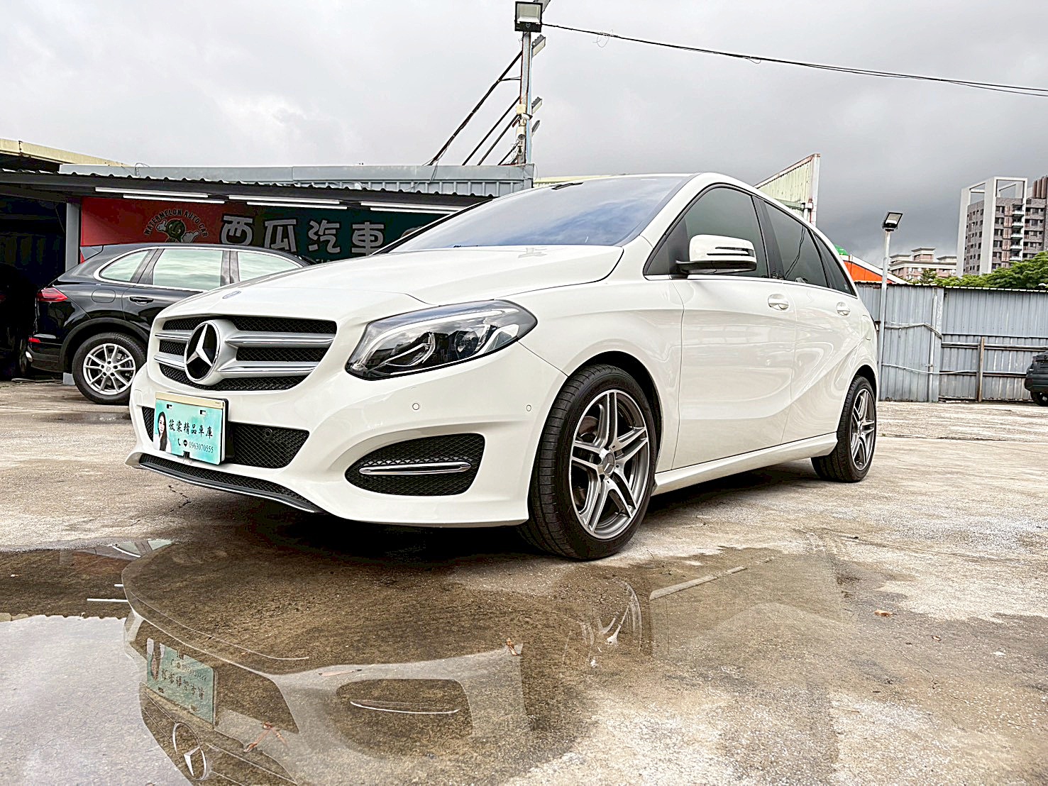 2015 BENZ B-Class B180 1.6全車原版件電話:0963070555同LINE  第1張相片