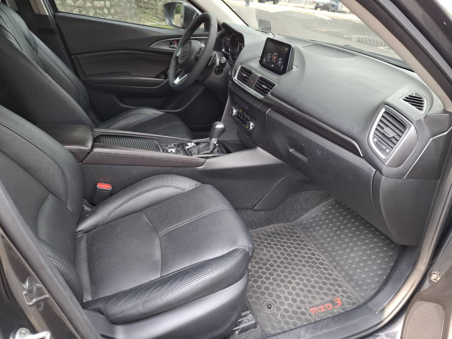 2016年MAZＤA ３優質流線美車  -歡迎預約賞車 洽: 0912-423-585 宋小姐 LINE: goo5168 貸款專辦 強力過件 協助信用瑕疵者辦理貸款  第7張相片