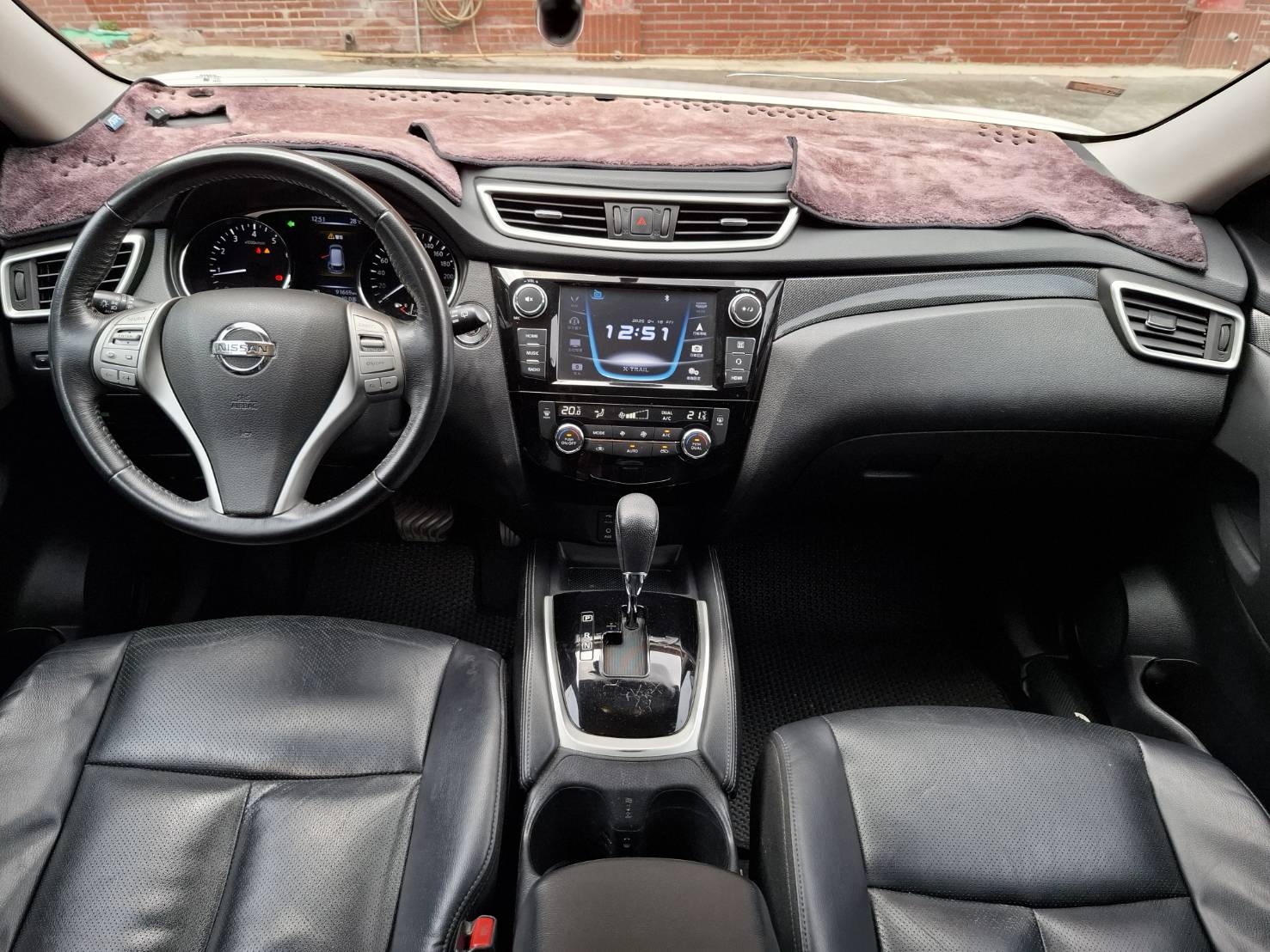 2017年NISSAN X-TRAIL 2.0 玩美版 ~實車~實圖~實用空間大 歡迎預約賞車 LINEgoo5168 洽: 0912423585宋小姐 貸款專辦 強力過件  第15張相片