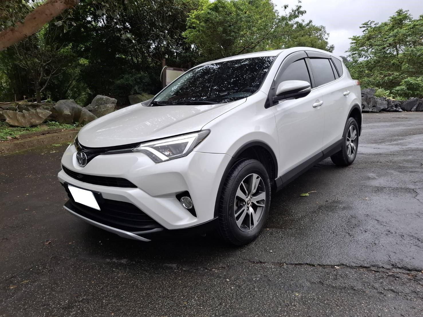 2018年TOYOTA RAV4貸款專辦 強力過件 協助信用瑕疵者辦理貸款 歡迎預約賞車  LINEgoo5168 洽: 0912423585宋小姐  第1張相片