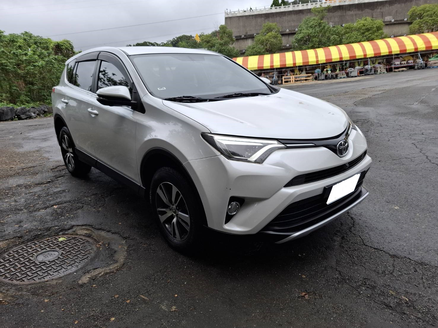 2018年TOYOTA RAV4貸款專辦 強力過件 協助信用瑕疵者辦理貸款 歡迎預約賞車  LINEgoo5168 洽: 0912423585宋小姐  第2張相片
