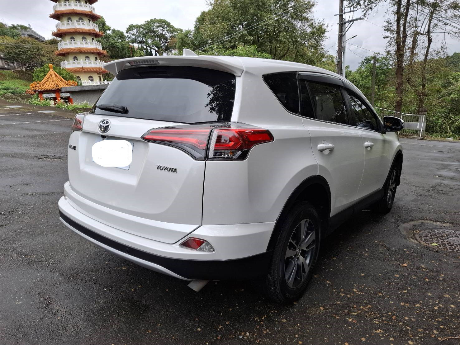2018年TOYOTA RAV4貸款專辦 強力過件 協助信用瑕疵者辦理貸款 歡迎預約賞車  LINEgoo5168 洽: 0912423585宋小姐  第14張相片