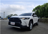 2022年TOYOTA Corolla Cross 1.8豪華 五門小休旅 省稅省油 ~好開好停 內裝有九成新 歡迎預約賞車LINEgoo5168洽 0912-423-585 宋小姐貸款專辦 強力過件 協助信用瑕疵者辦理貸款  第1張縮圖