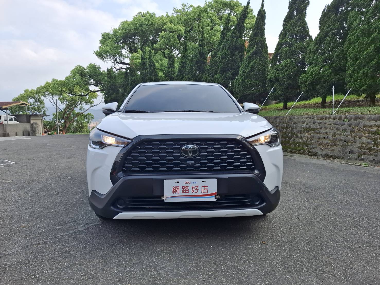 2022年TOYOTA Corolla Cross 1.8豪華 五門小休旅 省稅省油 ~好開好停 內裝有九成新 歡迎預約賞車LINEgoo5168洽 0912-423-585 宋小姐貸款專辦 強力過件 協助信用瑕疵者辦理貸款  第14張相片