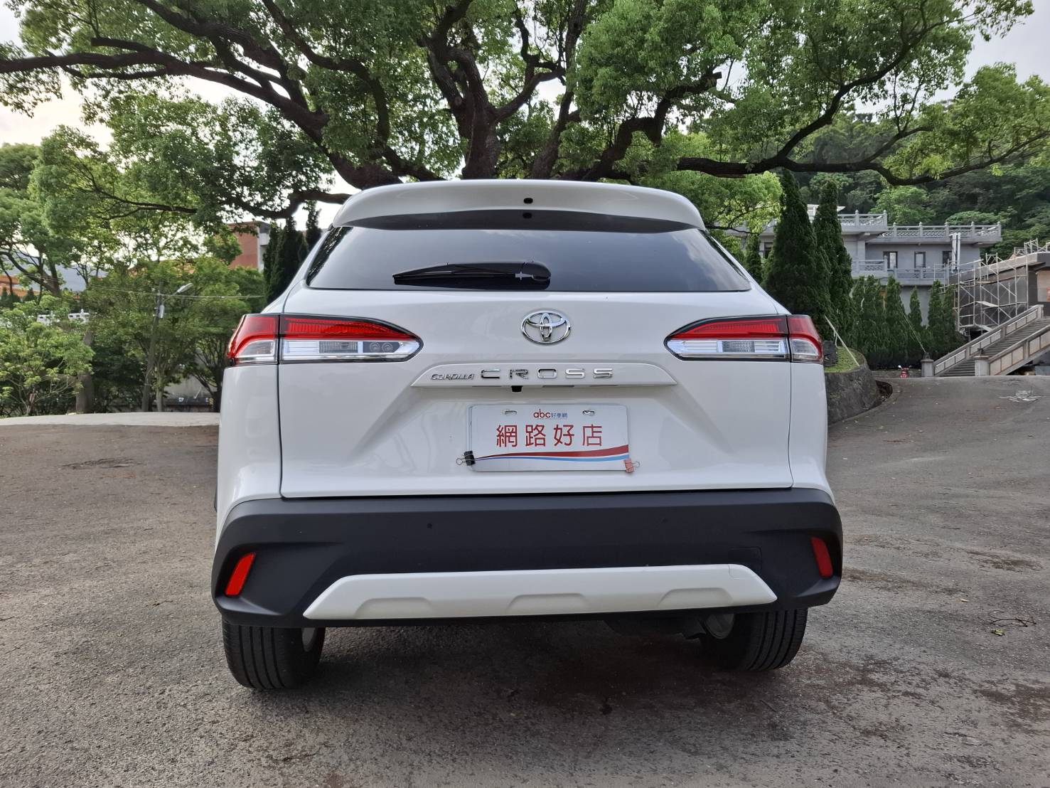 2022年TOYOTA Corolla Cross 1.8豪華 五門小休旅 省稅省油 ~好開好停 內裝有九成新 歡迎預約賞車LINEgoo5168洽 0912-423-585 宋小姐貸款專辦 強力過件 協助信用瑕疵者辦理貸款  第16張相片