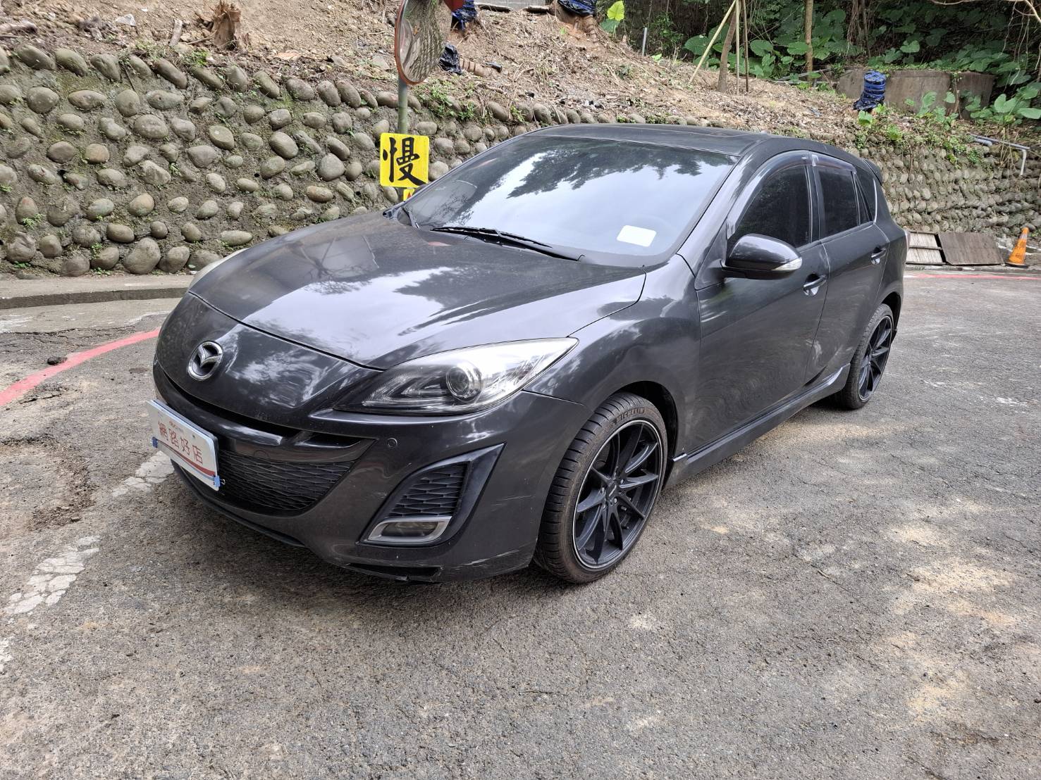 2011年MAZＤA ３~流線美車歡迎預約賞車洽: 0912-423-585 宋小姐洽LINE:goo5168強力過件 協助信用瑕疵者辦理貸款  第1張相片