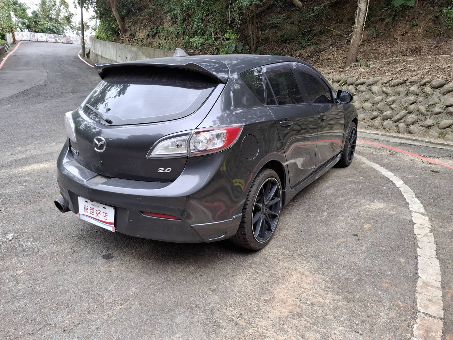 2011年MAZＤA ３~流線美車歡迎預約賞車洽: 0912-423-585 宋小姐洽LINE:goo5168強力過件 協助信用瑕疵者辦理貸款  第16張相片