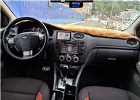 2011年FORD FOCUS 2.0 實車~實圖~5門車便宜好代步 價格絕對讓您滿意歡迎預約賞車 洽:0912-423-585 宋小姐 LINE goo5168  第3張縮圖
