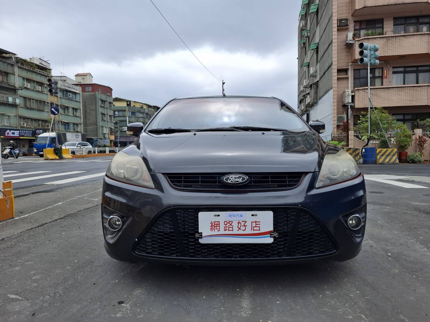 2011年FORD FOCUS 2.0 實車~實圖~5門車便宜好代步 價格絕對讓您滿意歡迎預約賞車 洽:0912-423-585 宋小姐 LINE goo5168  第16張相片