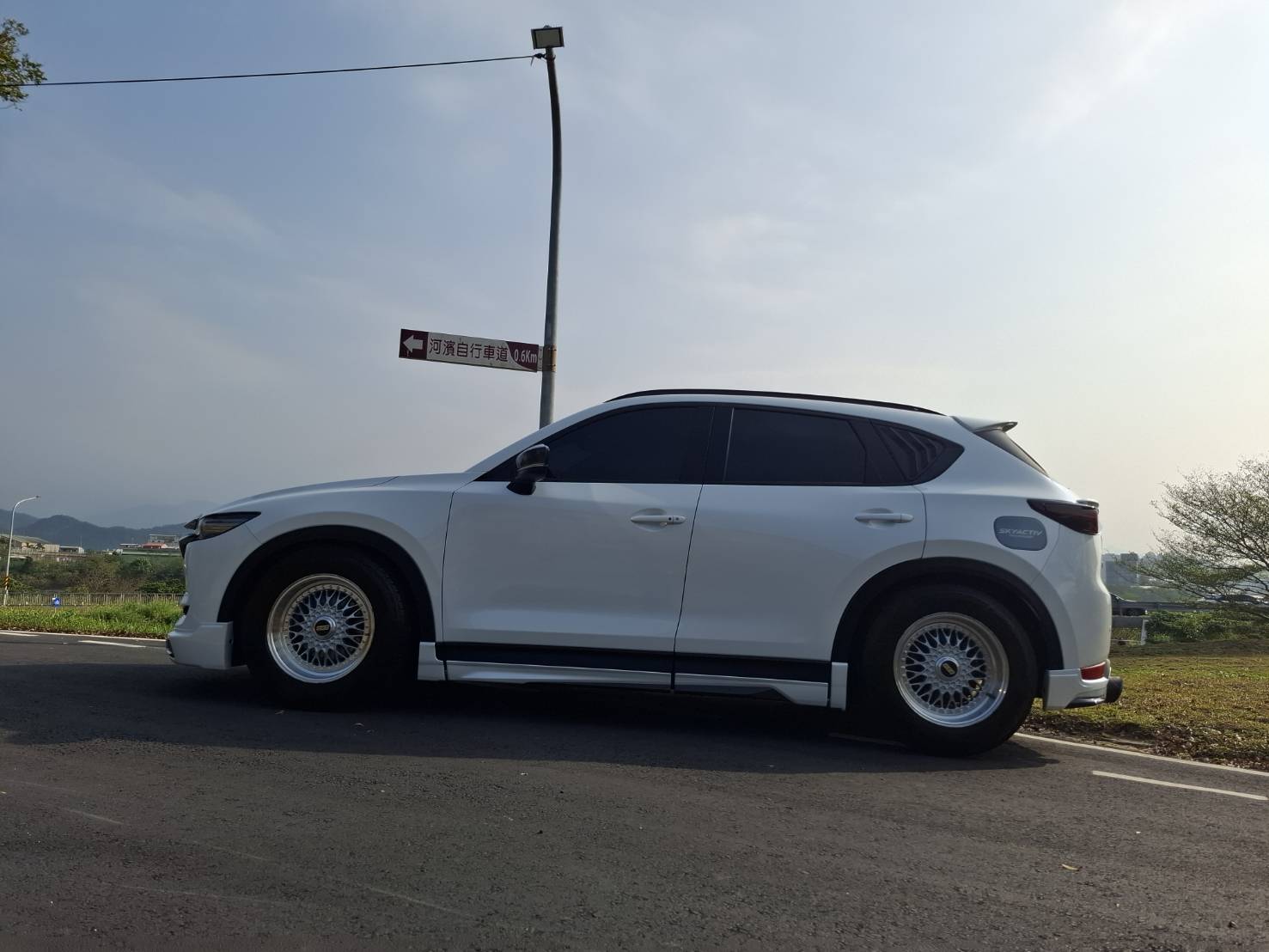 2019年MAZDA CX-5 旗艦版 改可調式避震器 改排氣管 改BBS加大鋁圈 內裝無菸疤 ~ 非常有氣氛 ~ 外觀無傷~歡迎預約賞車 LINEgoo5168 洽0912-423-585 宋小姐  第12張相片